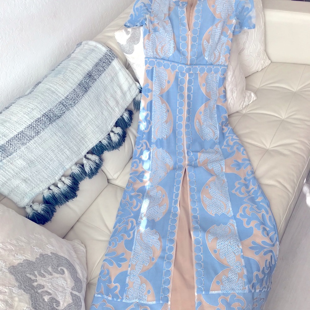 BCBGMAXAZRIA Cailean Lace Gown